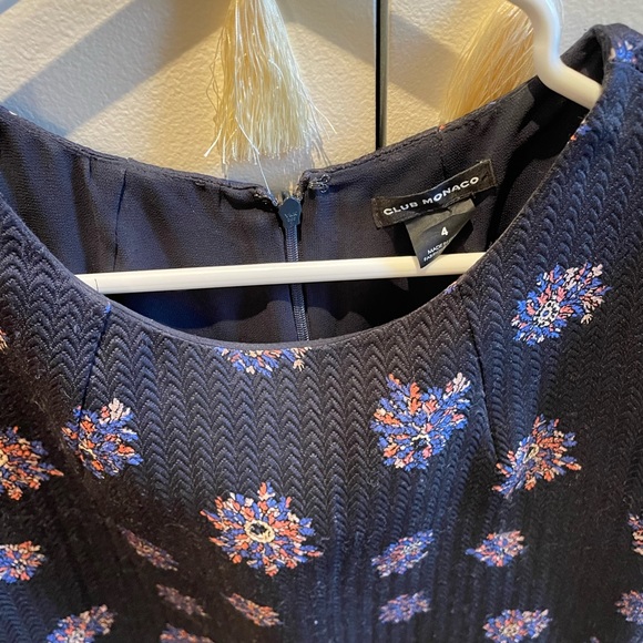 Club Monaco Jacquard Floral Print T-shirt Shift Dress (size 4) - Picture 4 of 6